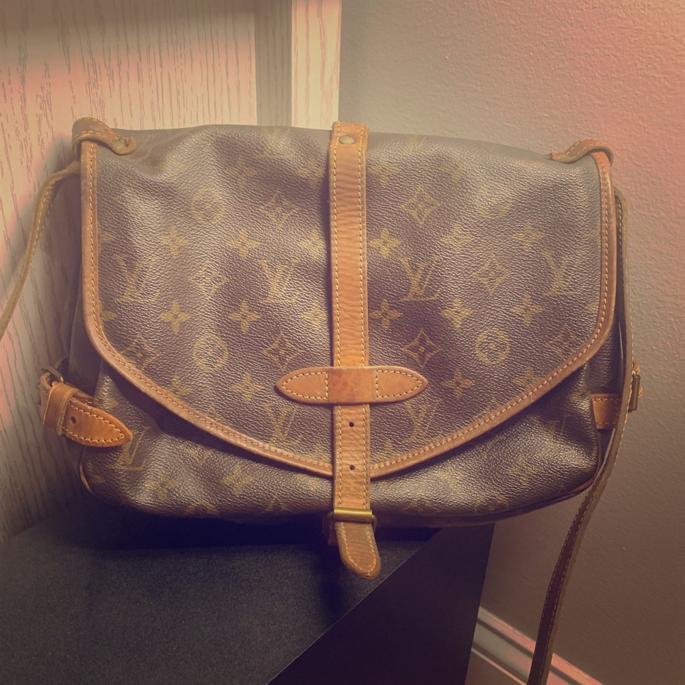 Authentic LV Samir 30